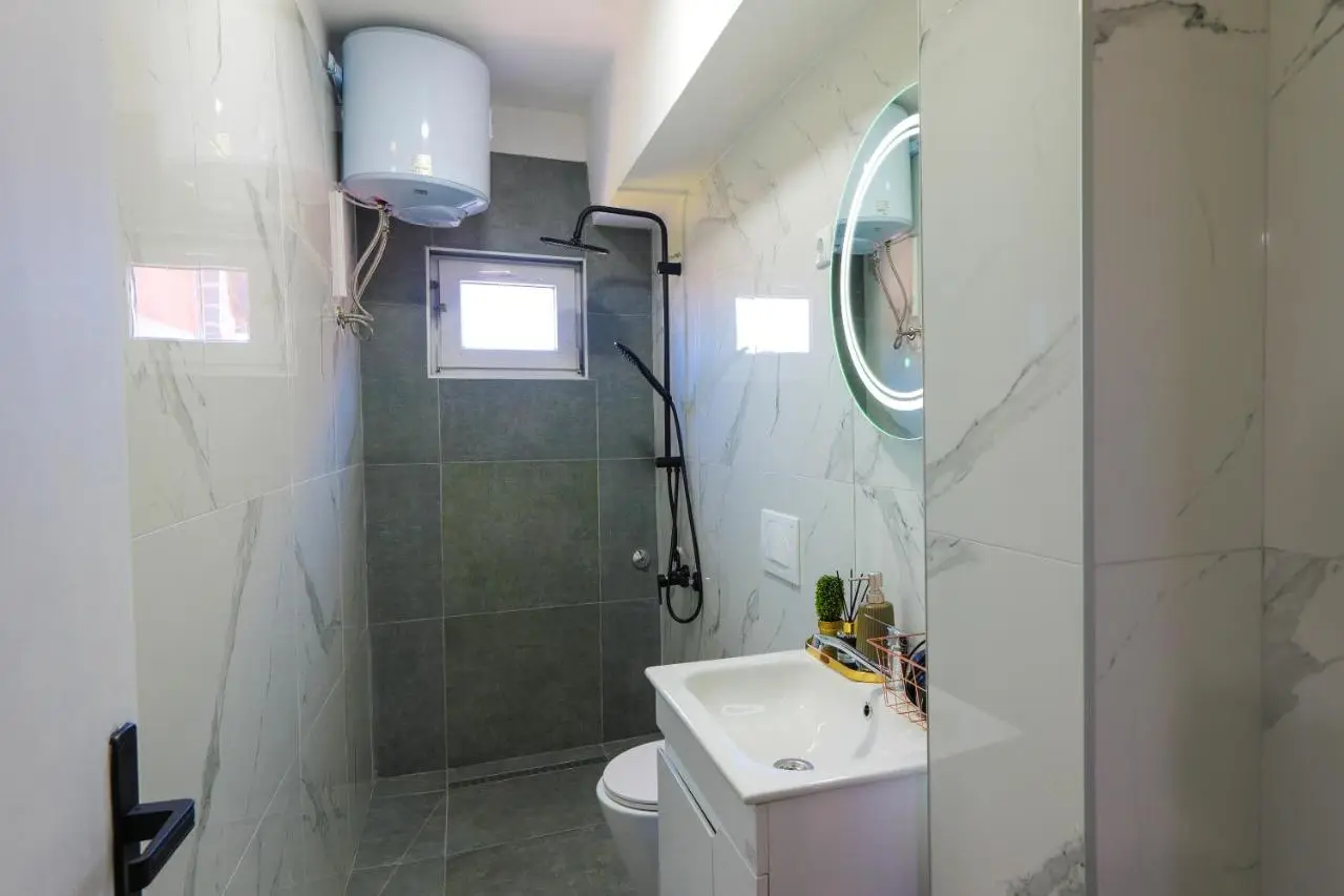Khalilah Apartment 1