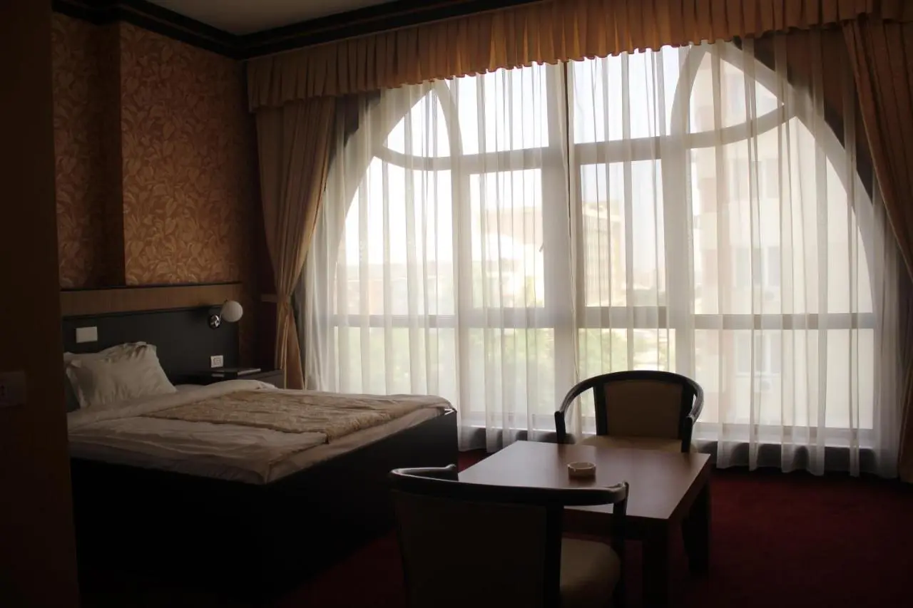 Alp Inn Hotel