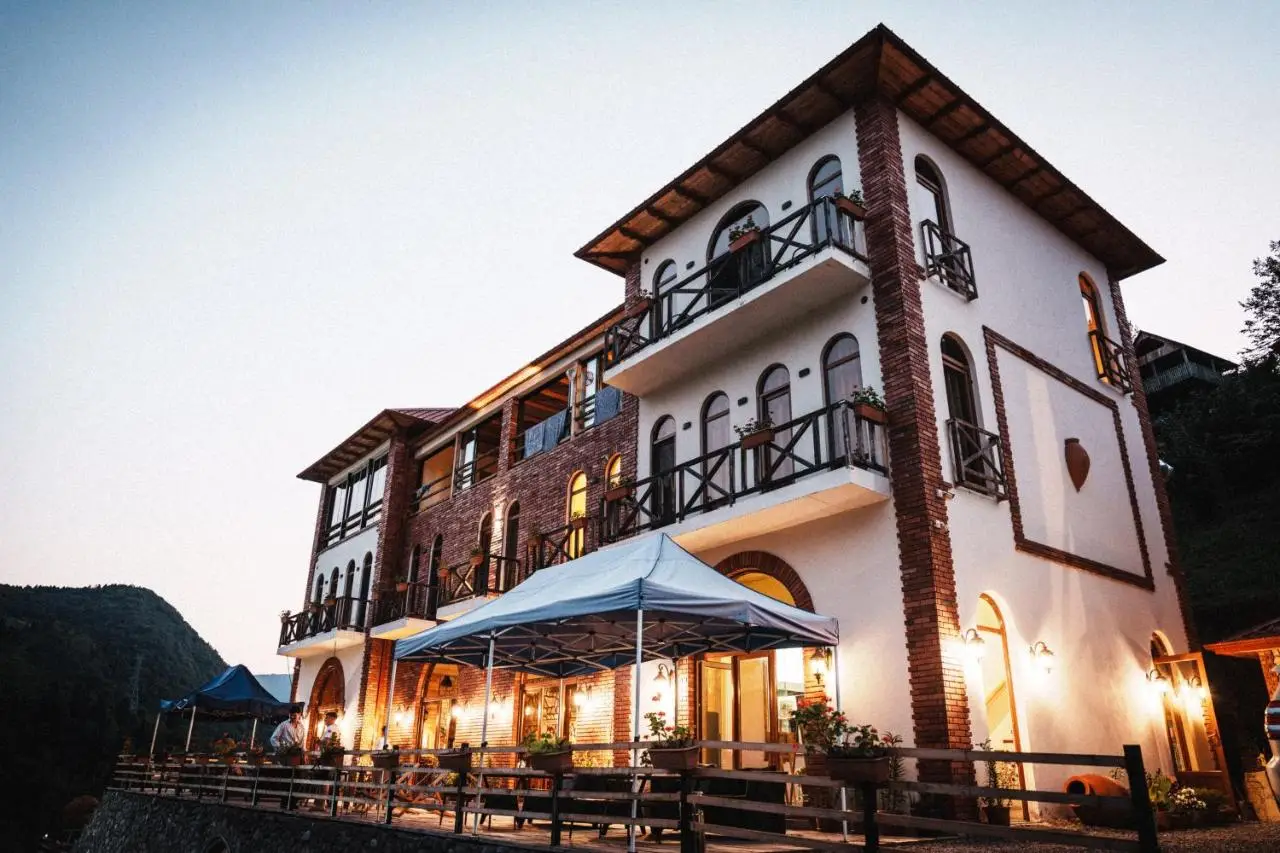 Hotel Chateau Iveri