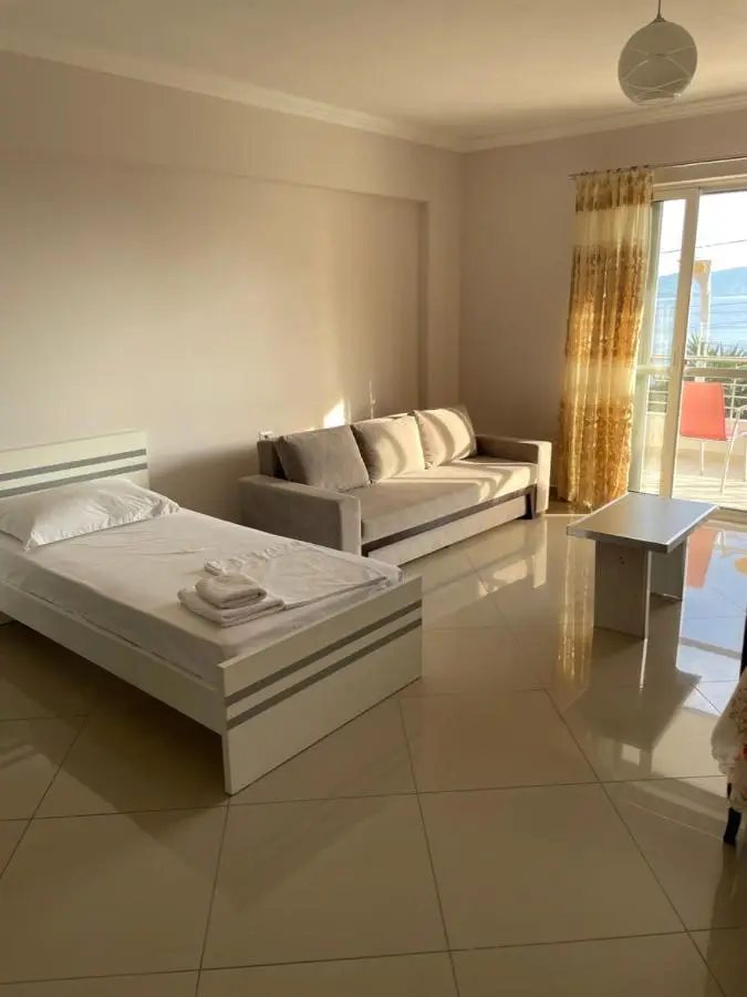 Xhulio Apartments