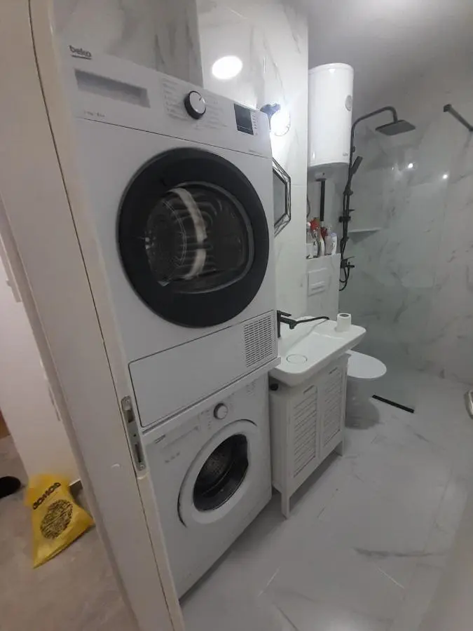 Apartman Ally