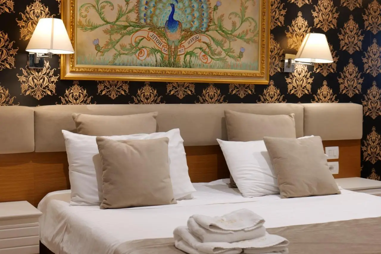 Hotel Queen