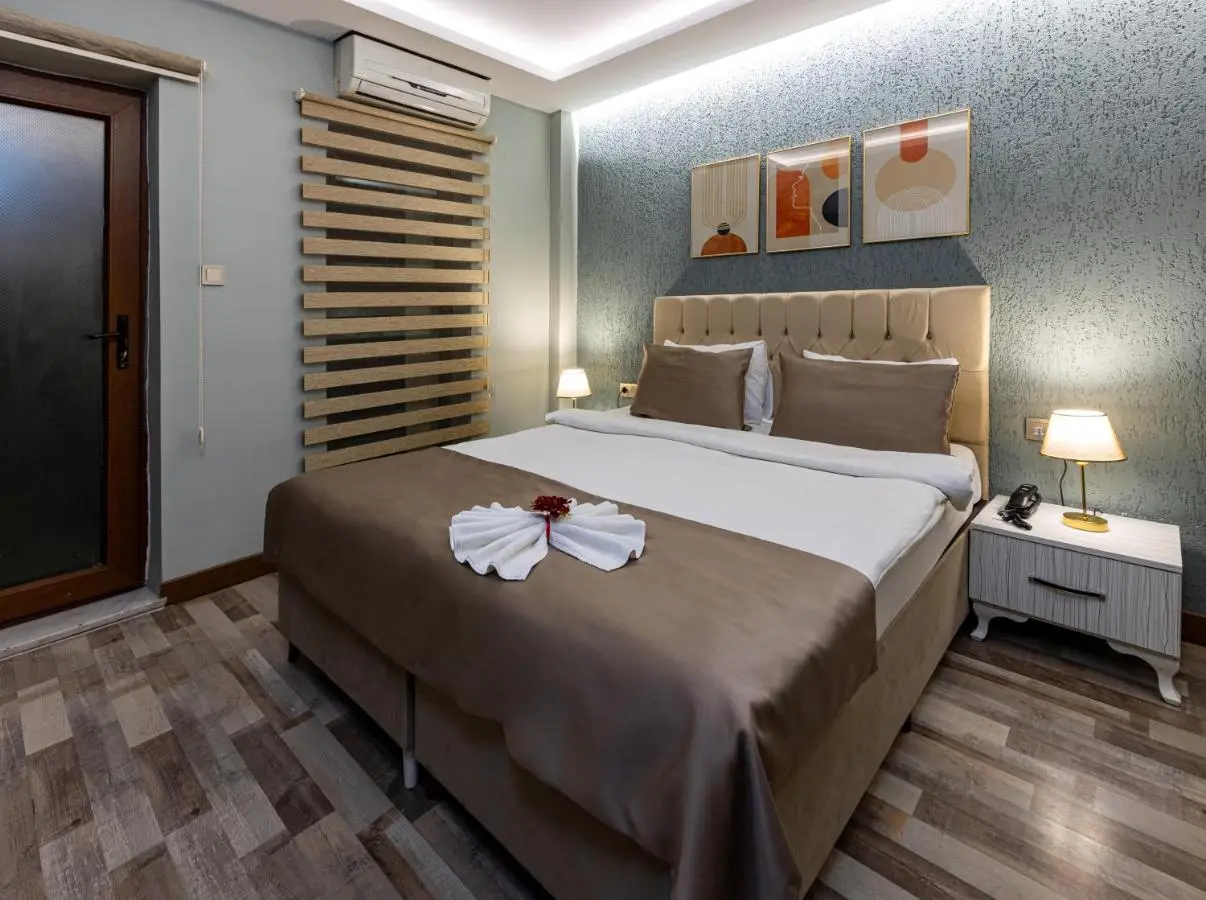 LINNGA HOTEL & SUITE