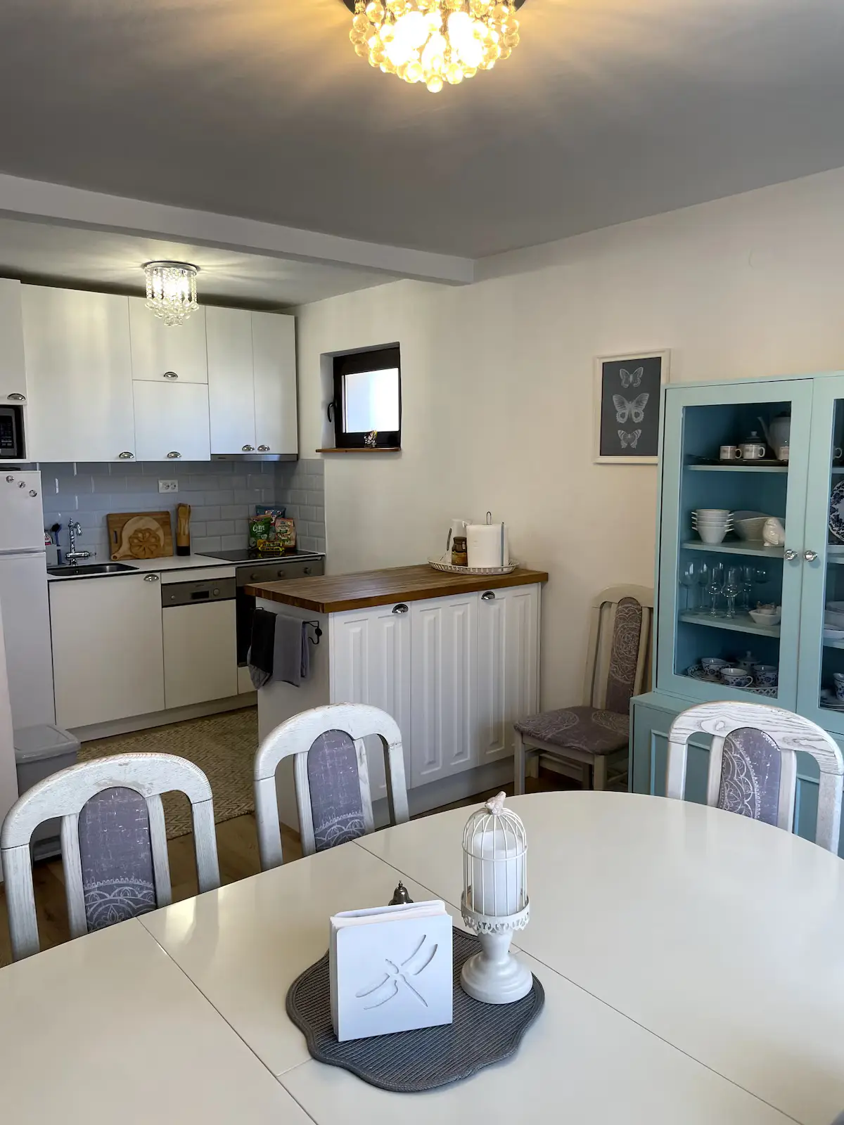 Olympic Silver Apt/ Free parking/ Garden/ Grill