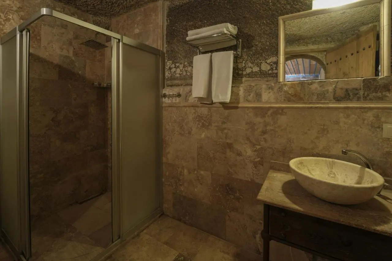 Tekkaya Cave Hotel