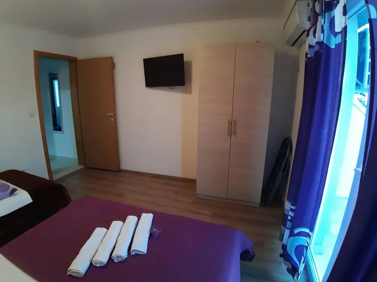 Apartments Leža