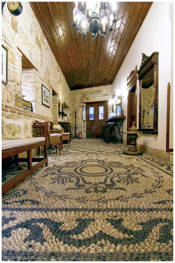 Minyon Hotel