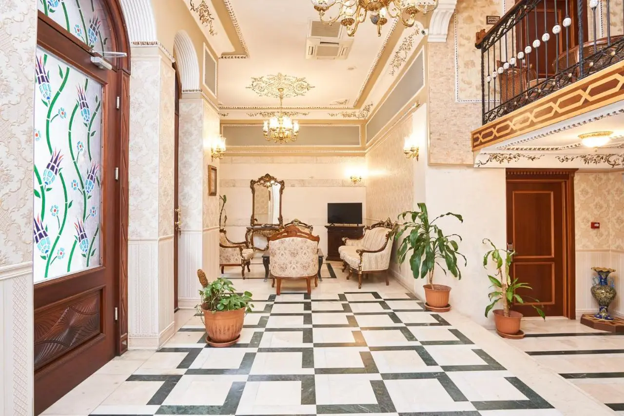 Amber Hotel & Spa