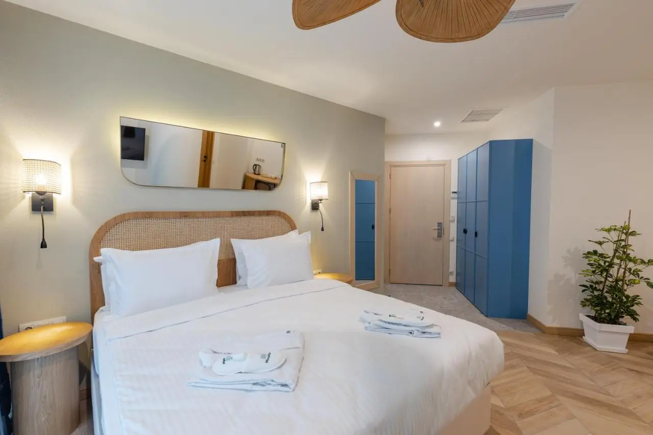 MiraMar Luxury Residences