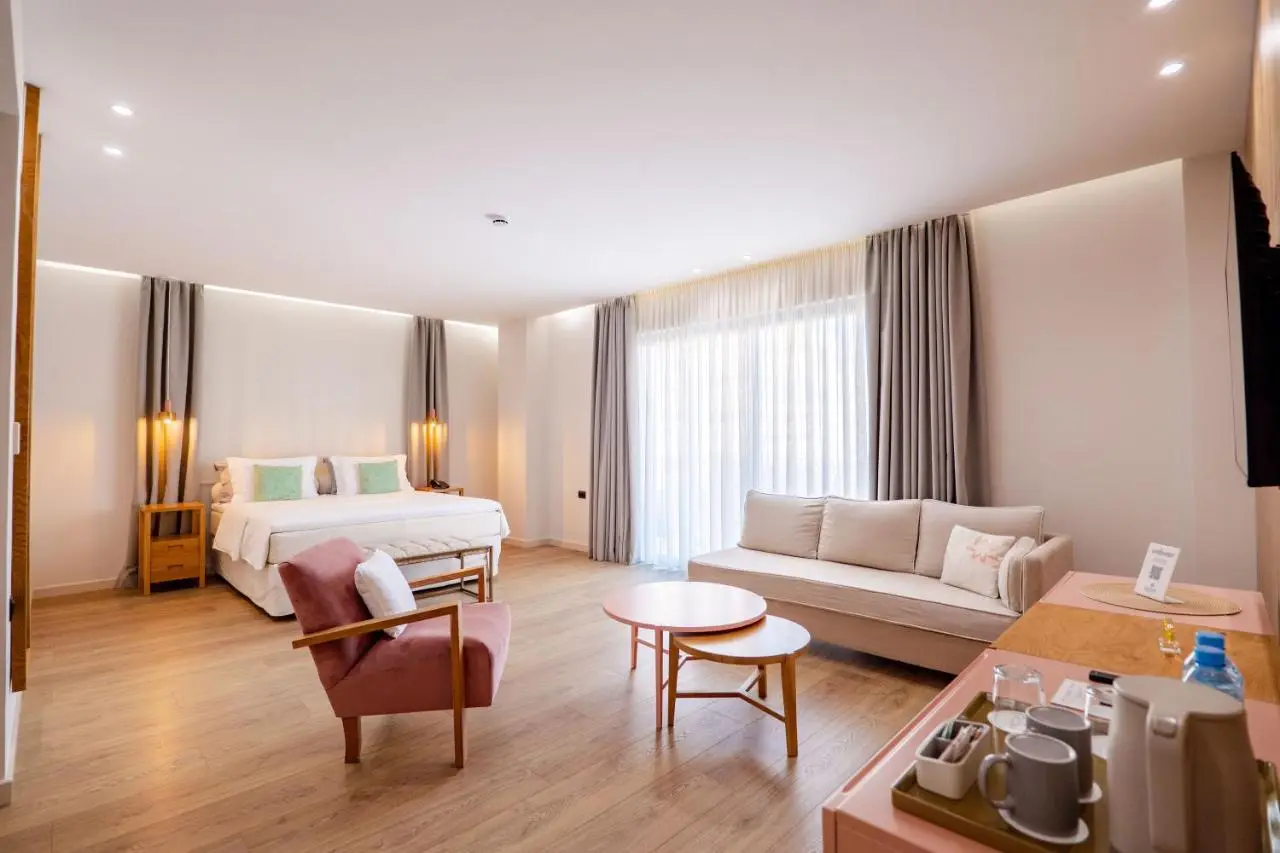 Glow Boutique Hotel & Suites