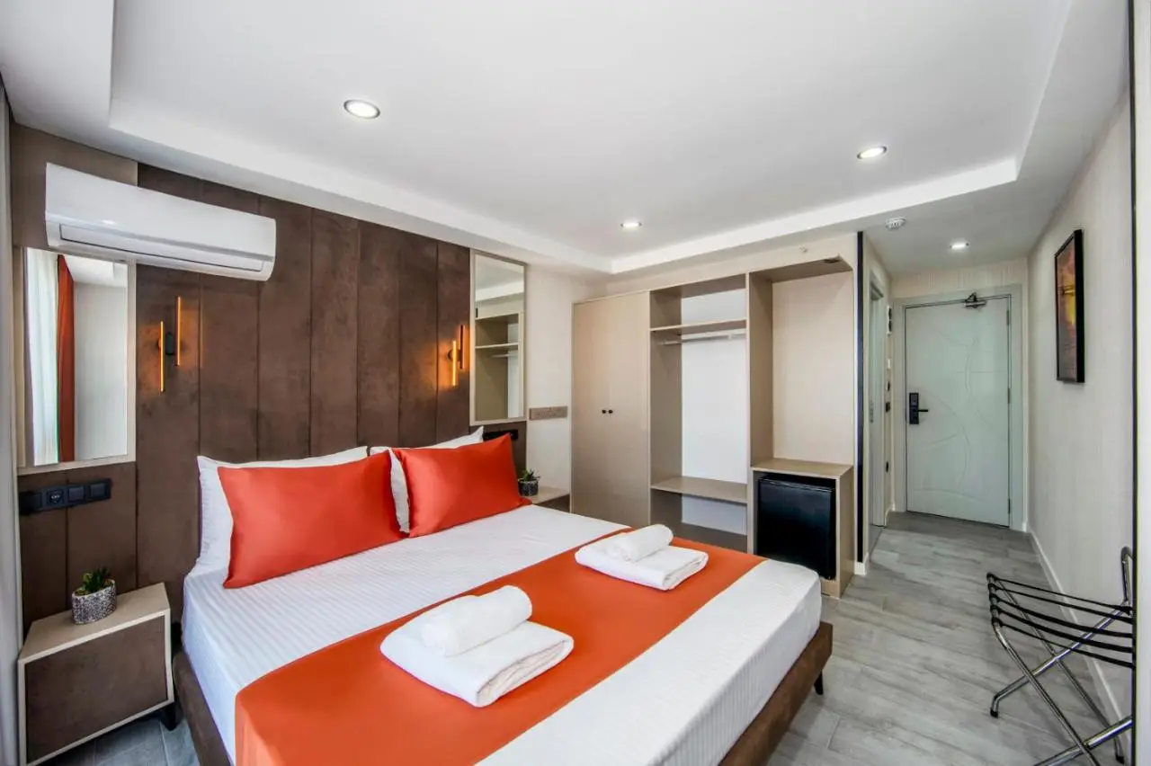 The Golden Park Hotel