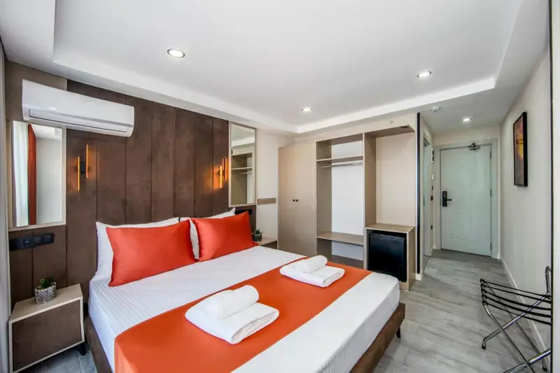 The Golden Park Hotel