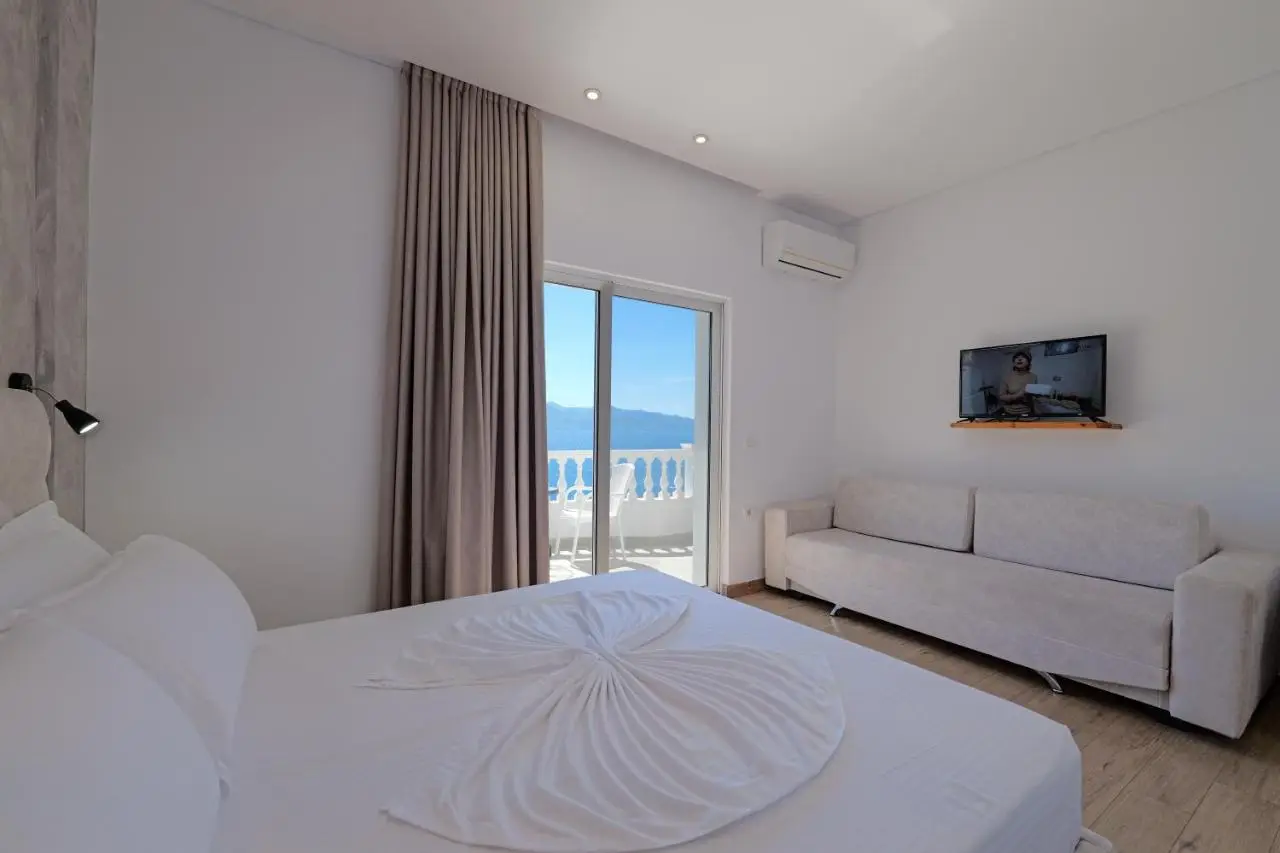Villa Juna Beach