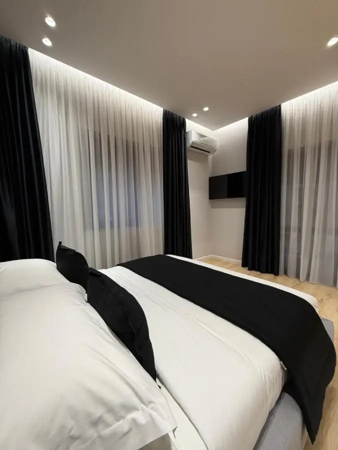 4 Rooms Tirana
