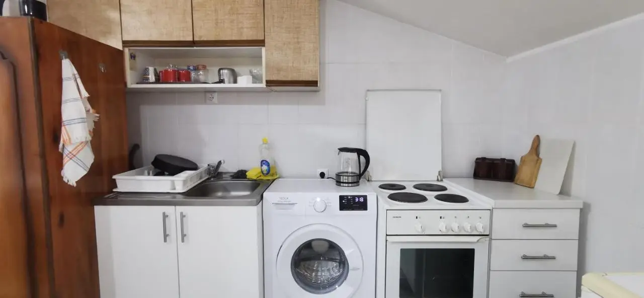 White Apartment Sarajevo - Free Parking