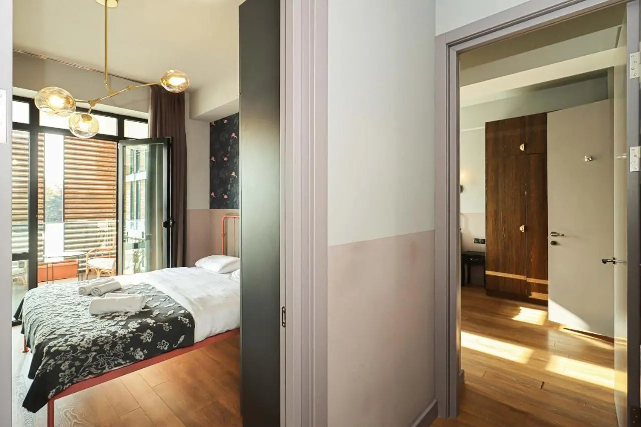 Wehost Apartment - On-site Pool & Gym - Not Included