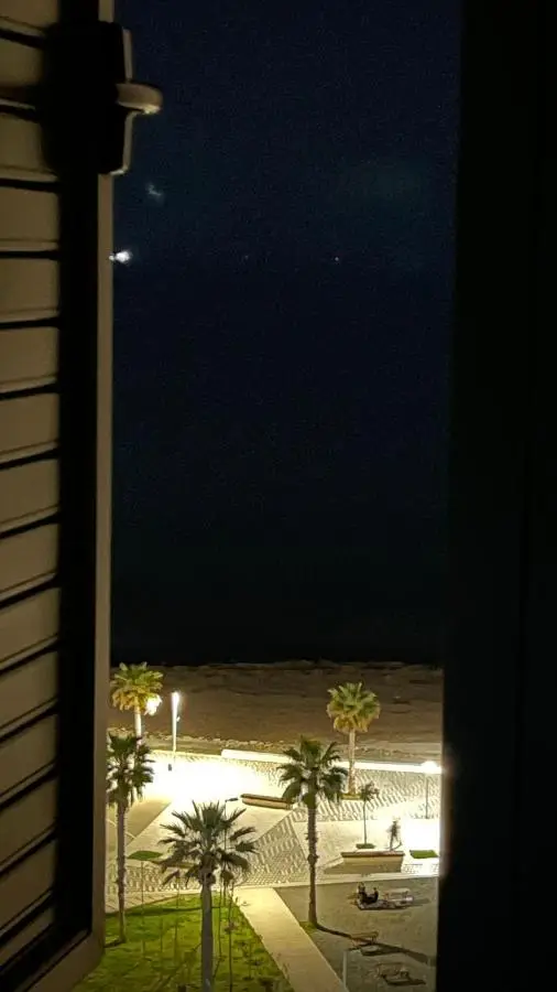 Beachfront Apartment with Full Seafront View