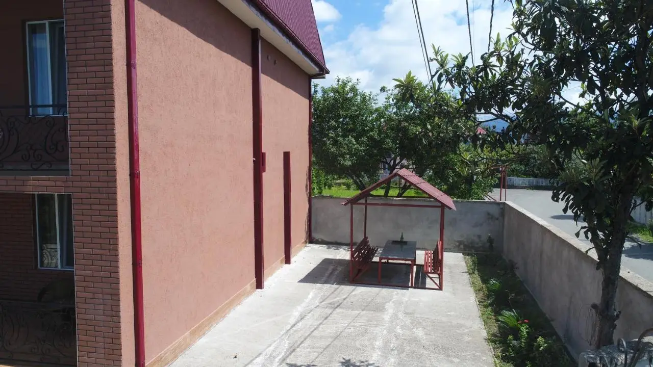 Nani's sweet home