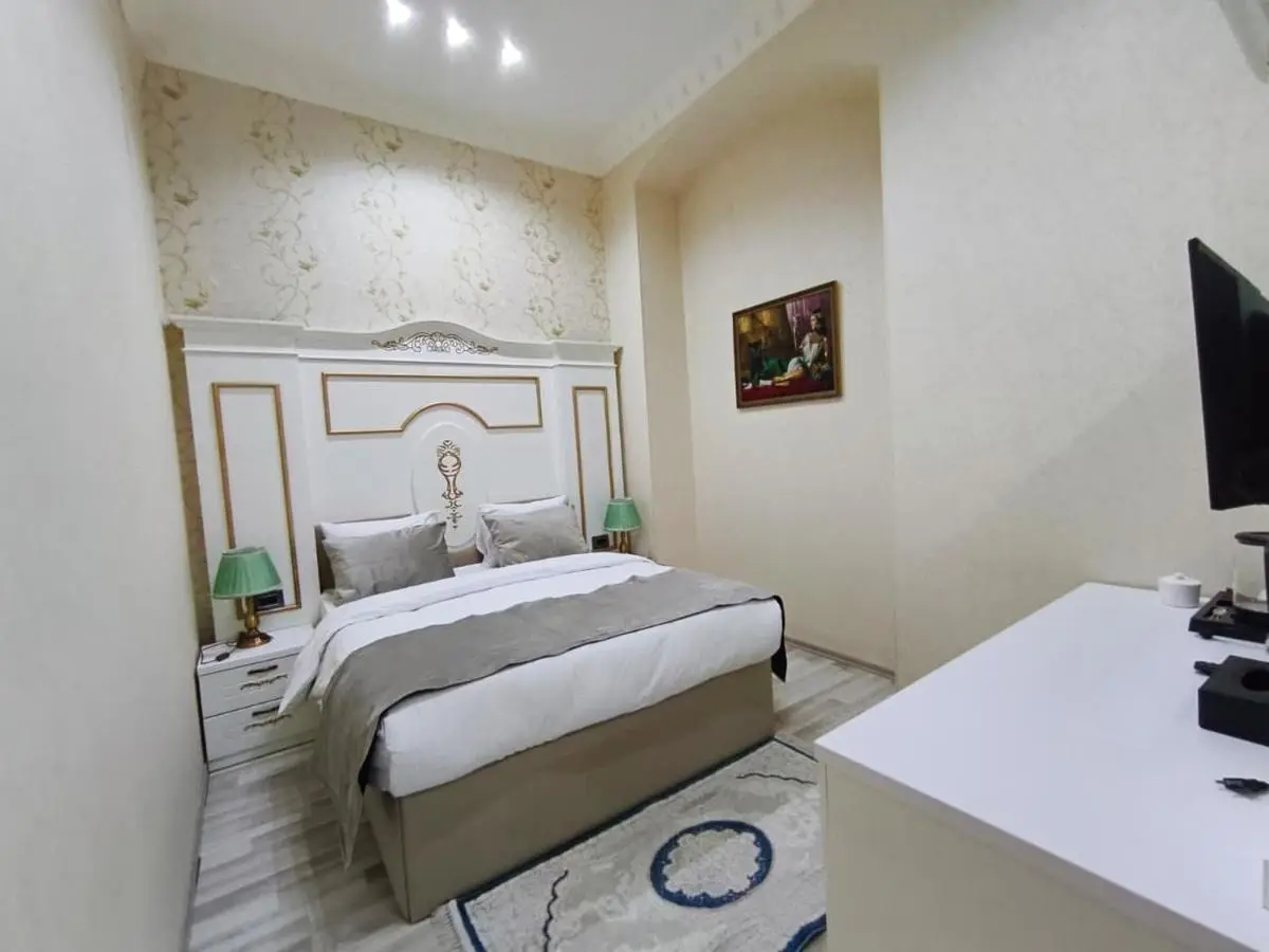 Nizami White Hotel City