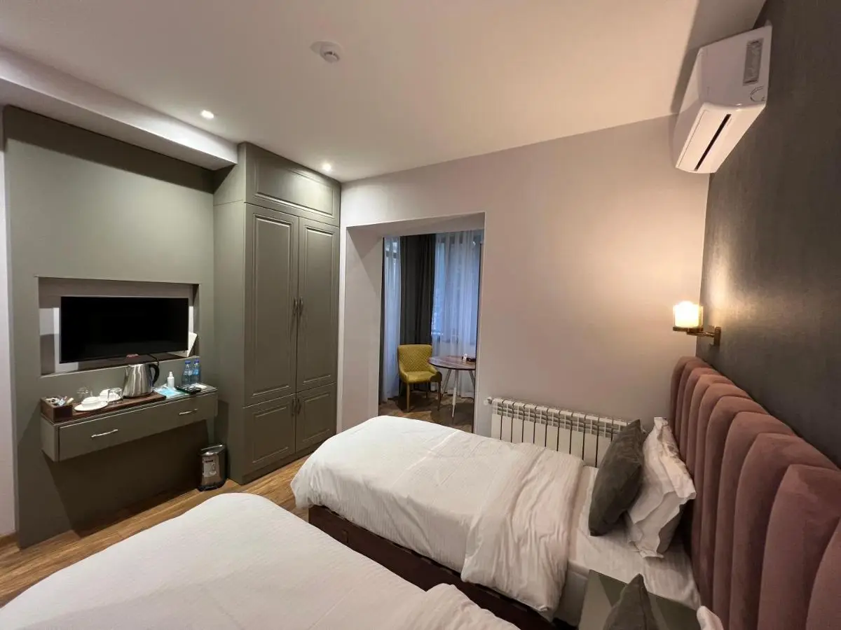CH Hotel