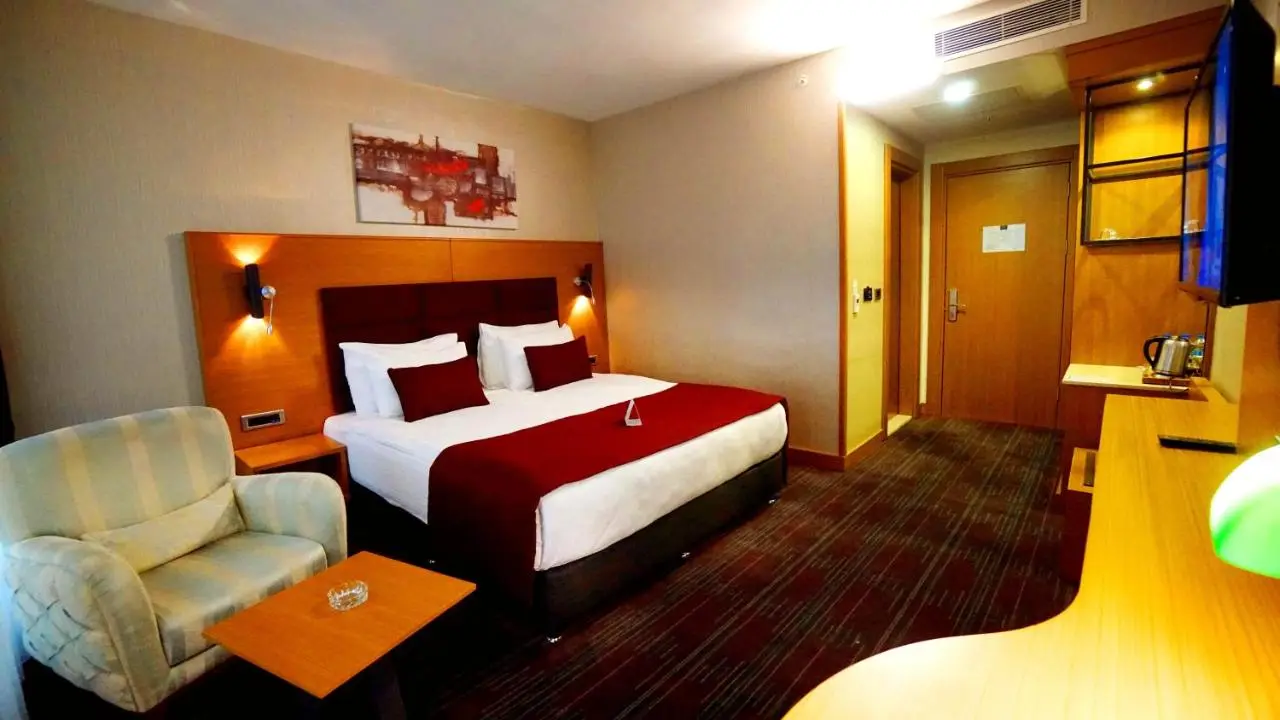 New Garden Hotel