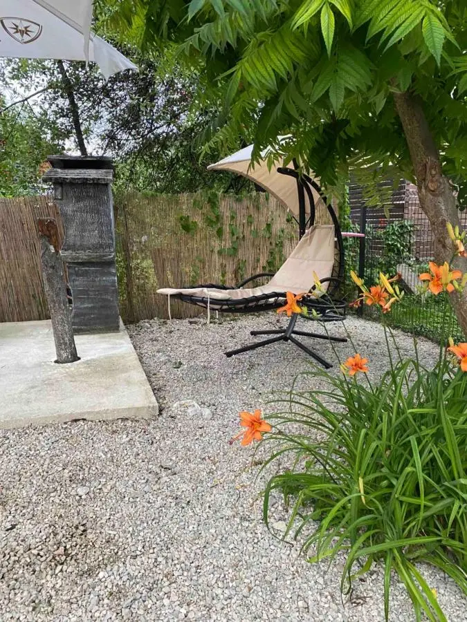 Una