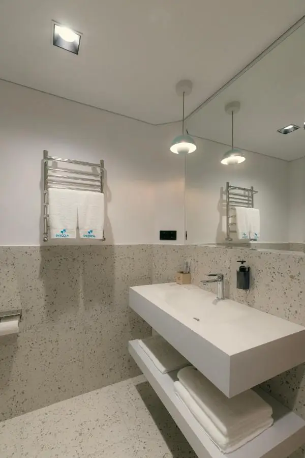 Proza Hotel & Restaurant
