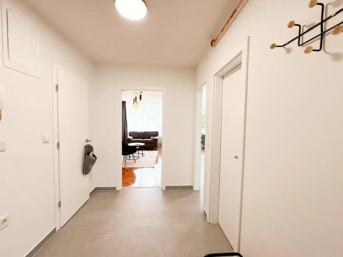 Modern Stay Grbavica - Quiet Area & Free Parking