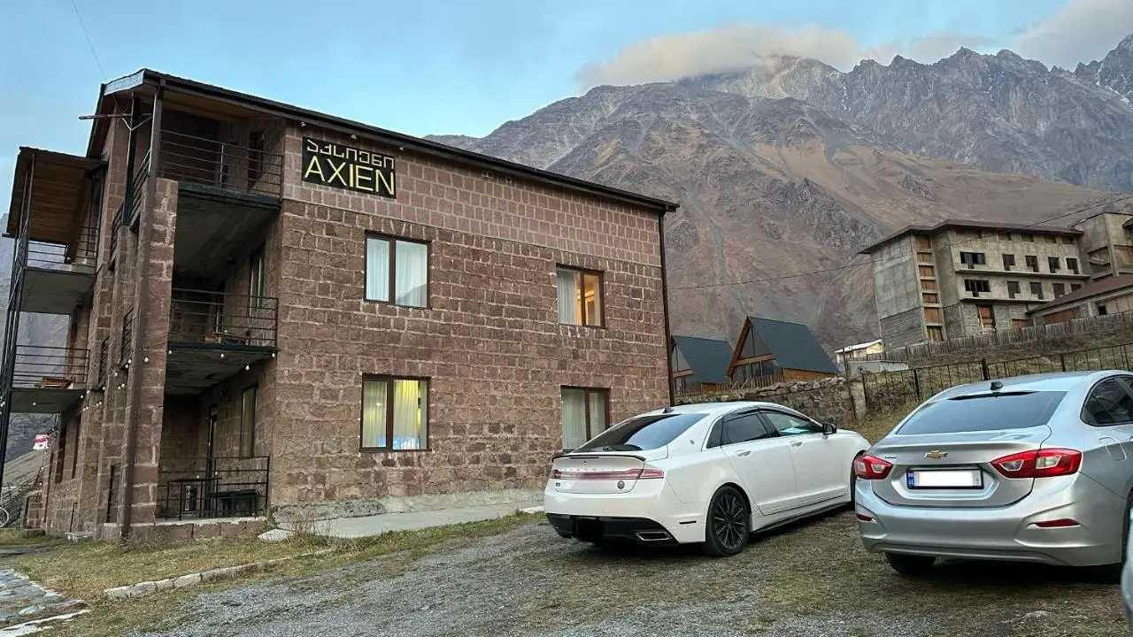 Hotel Axien Kazbegi
