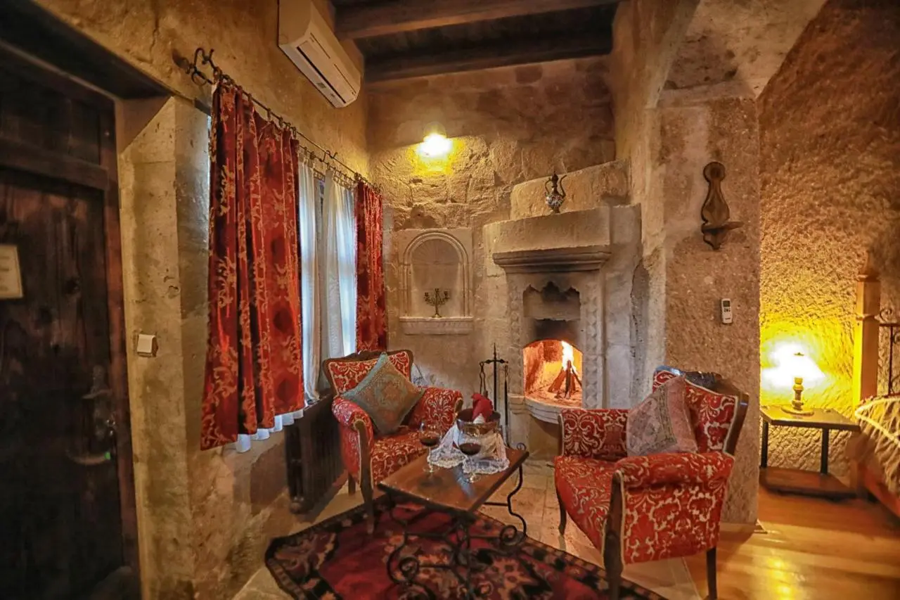 Traveller's Cave Hotel