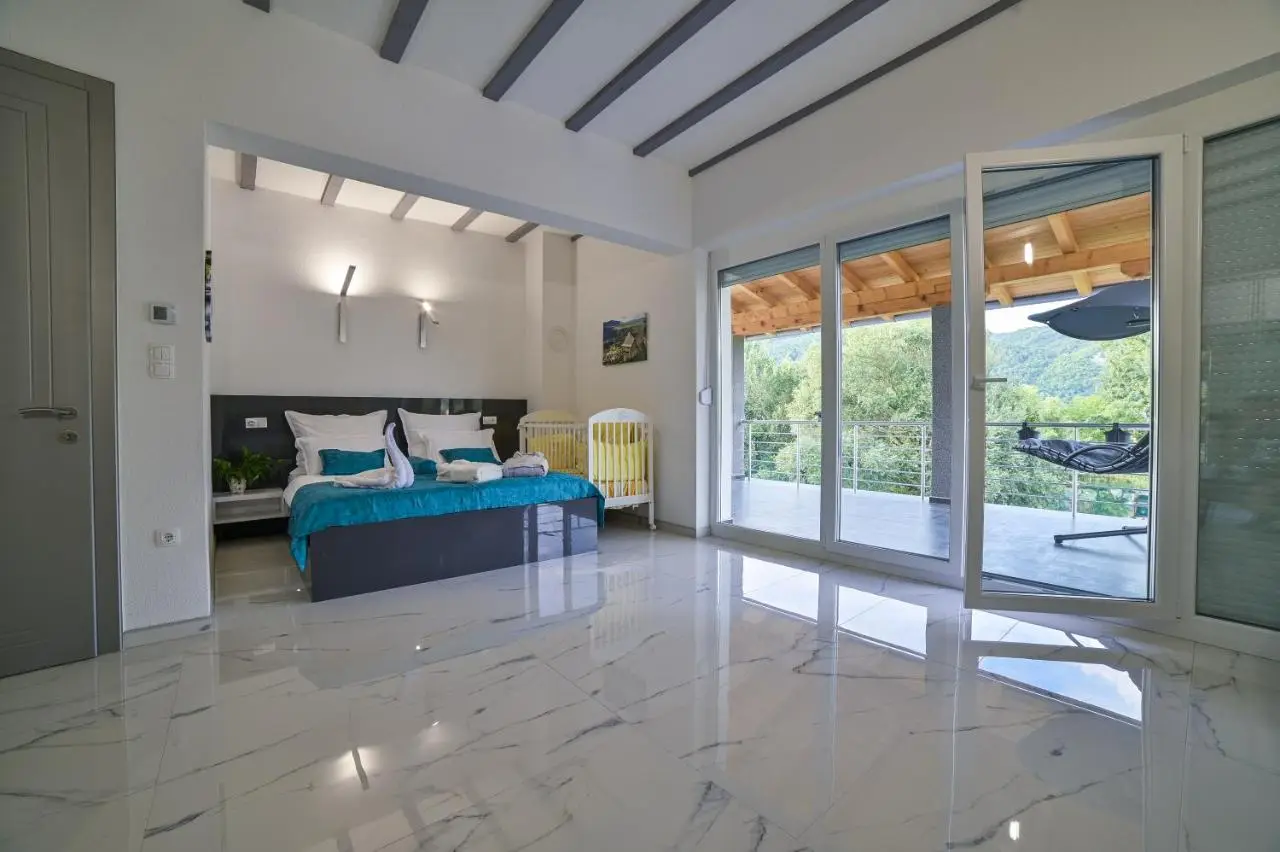 Summer Residence Una