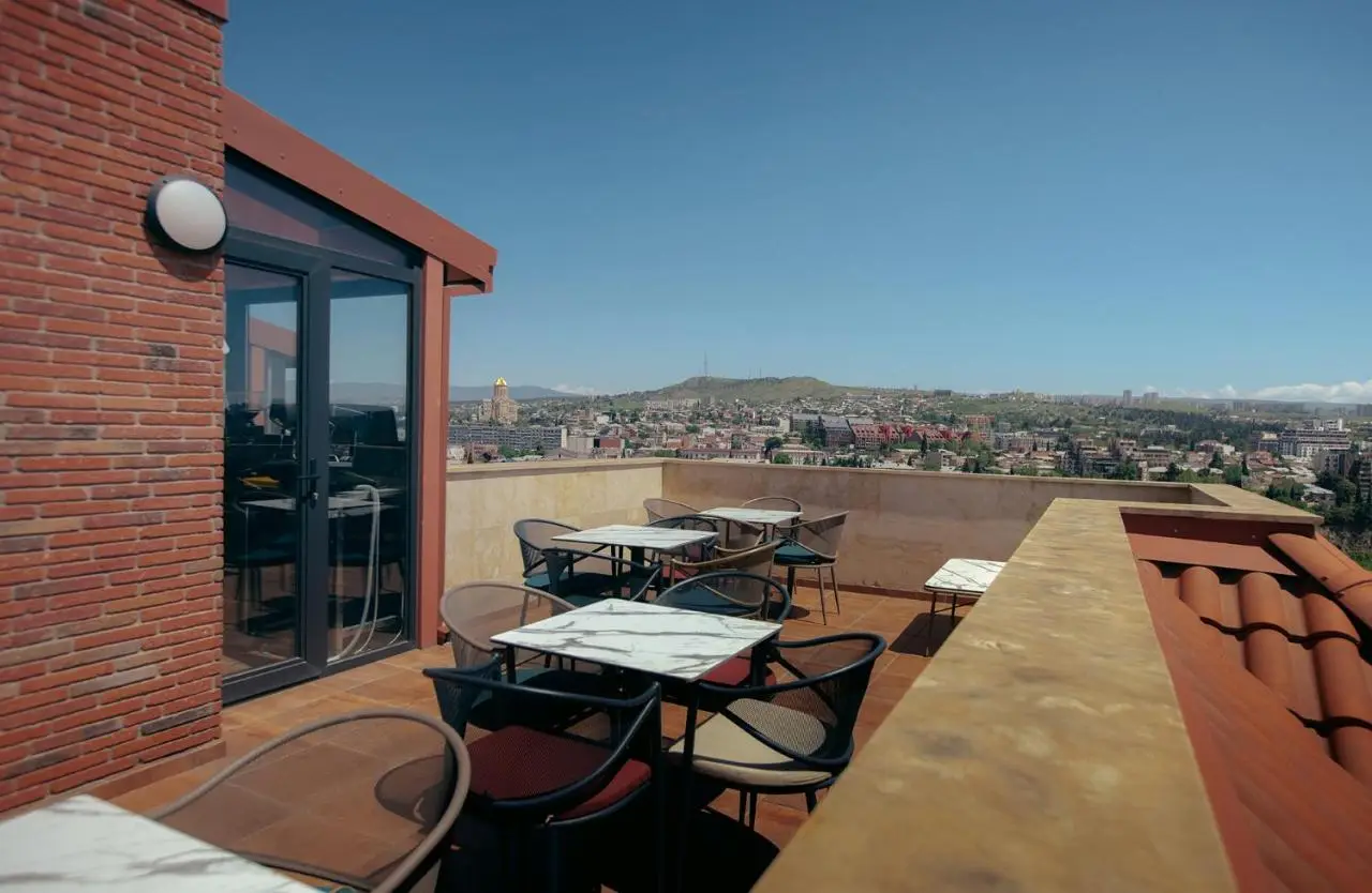 King Tamar Hotel By Luxuria Hotels