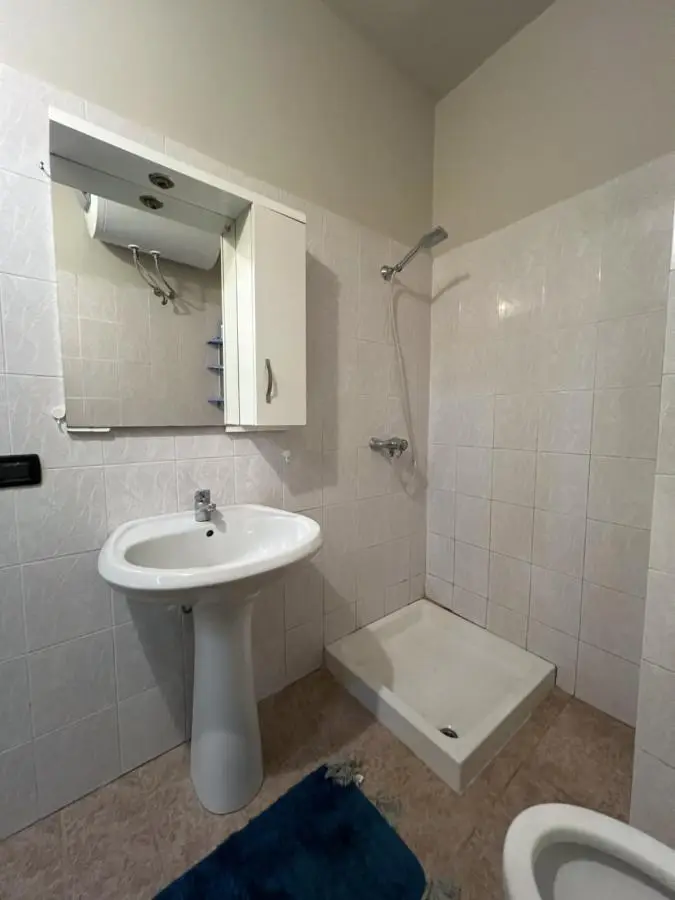 Elly Apartment