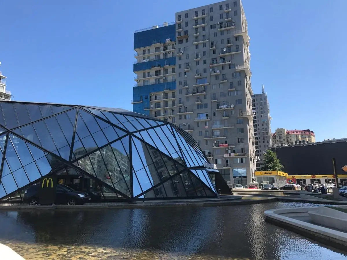 Batumi Center 3 Rooms City Side