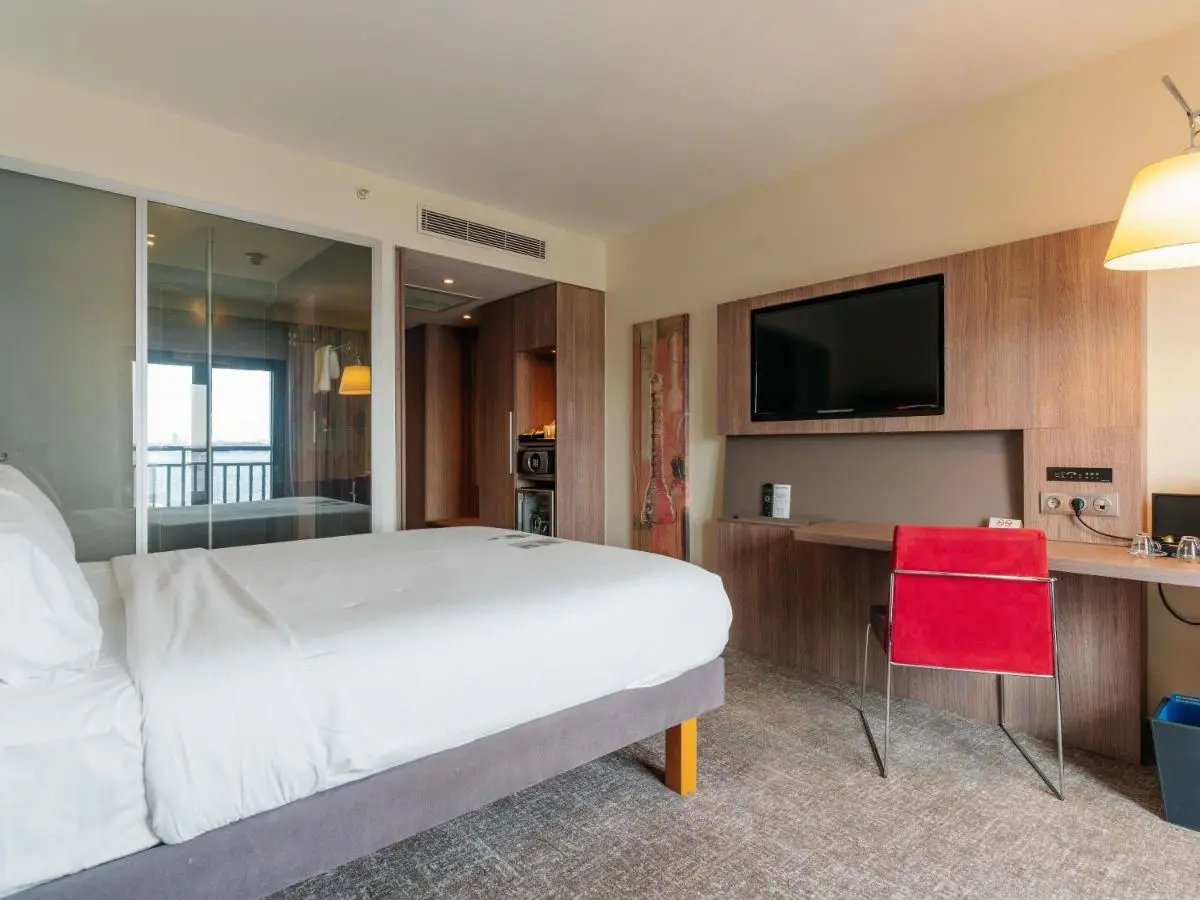 Novotel Istanbul Bosphorus Hotel