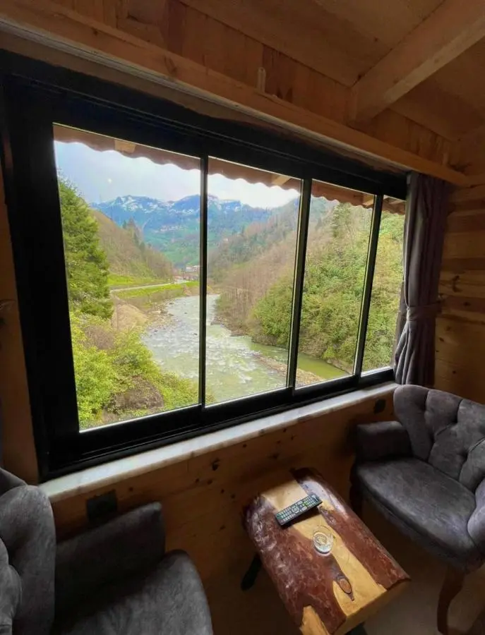 VALLEY SUiT OTEL
