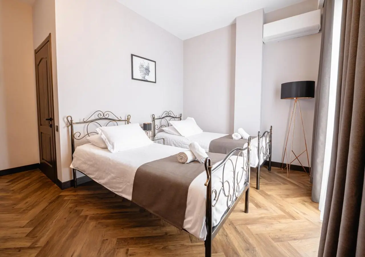 Golden Boutique Hotel