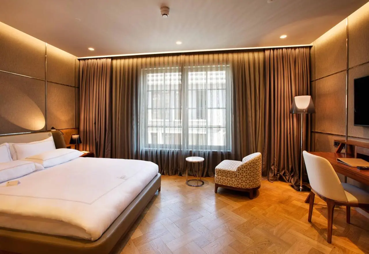 Fer Hotel