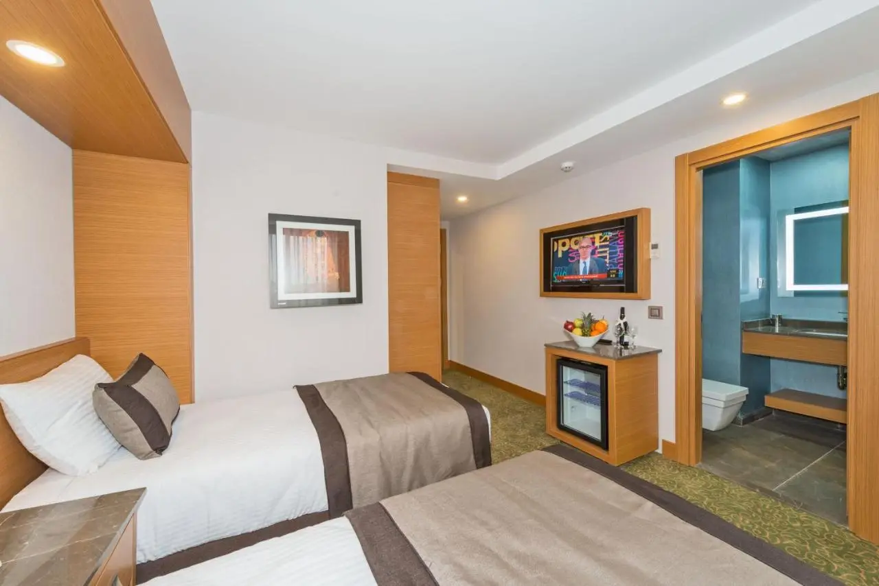 Bisetun Hotel