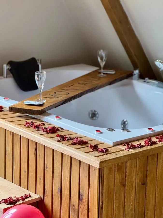Montana Suite Bungalows