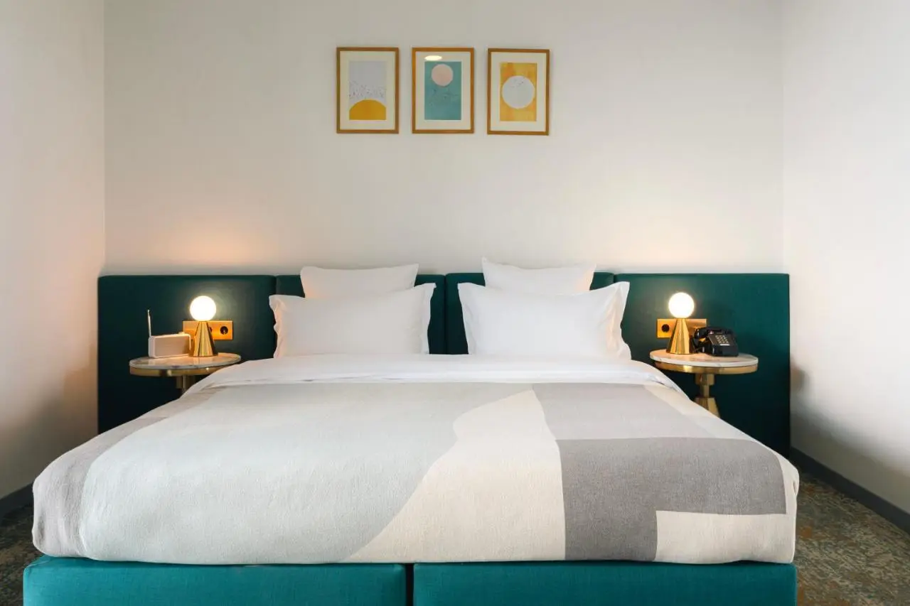 Castor & Pollux Hotel
