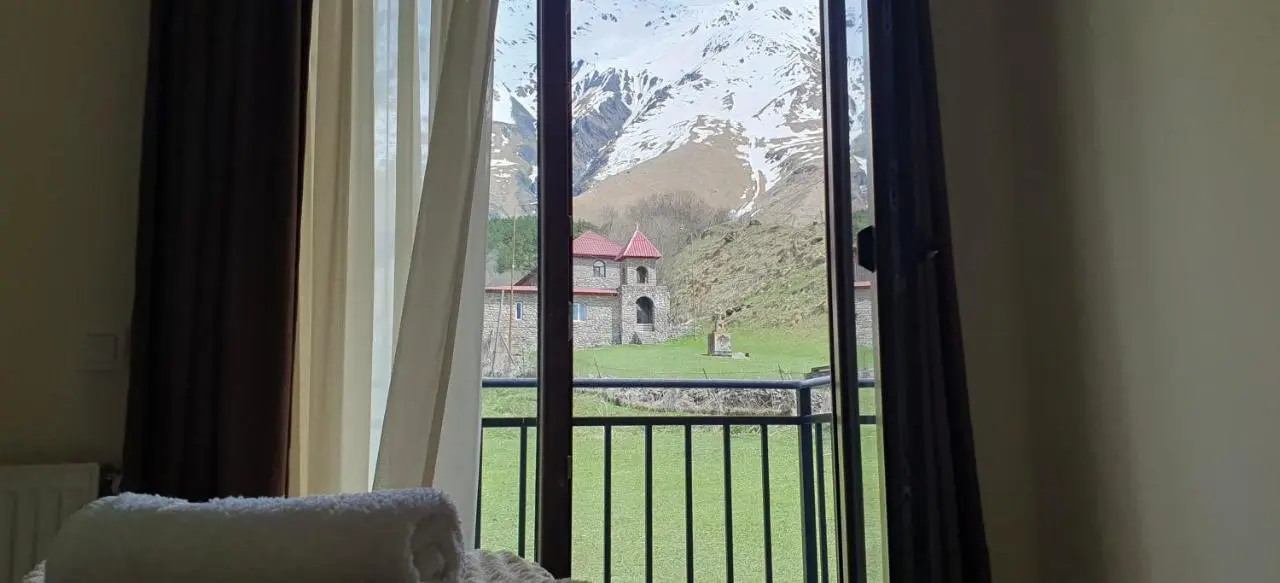 Elnetsa Inn Kazbegi