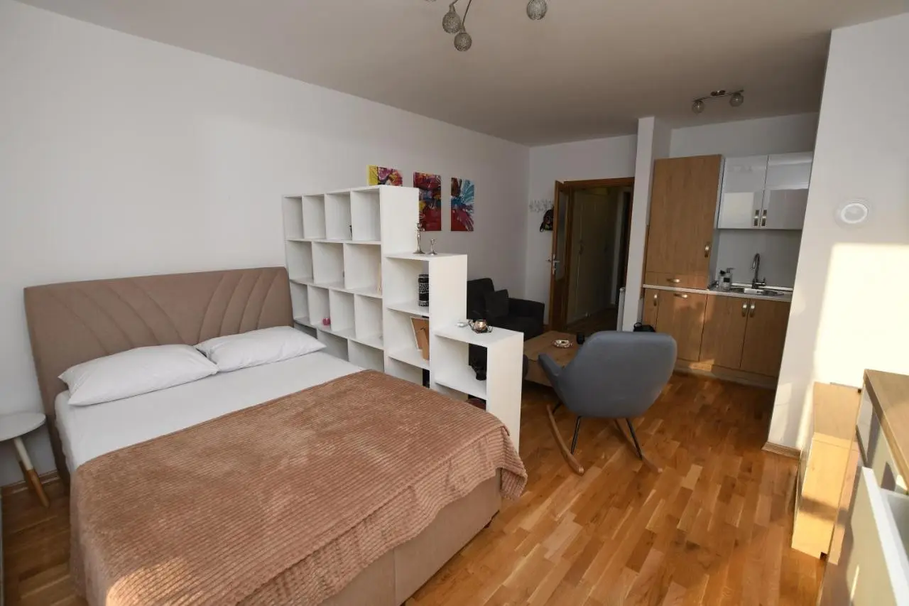 Sky Way Studio Apartment