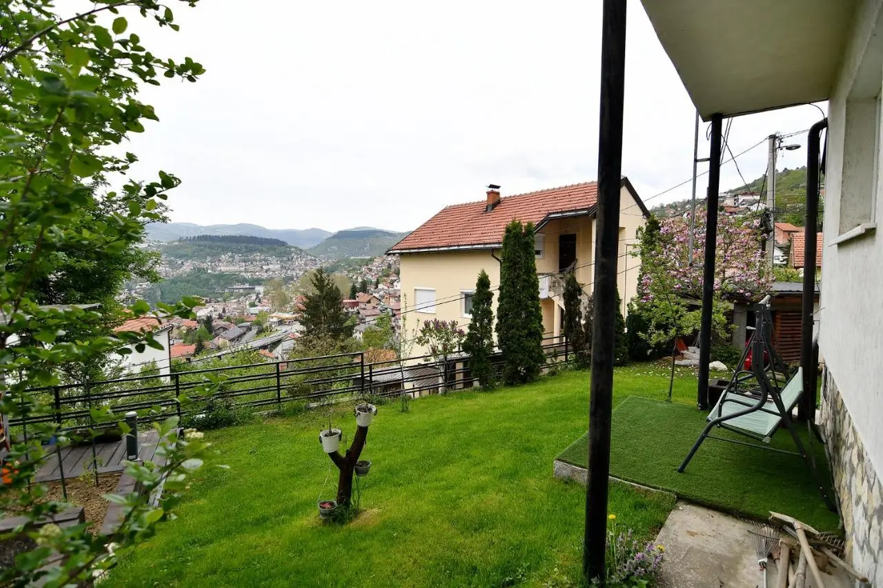 Garden of Dreams & Free Private Parking