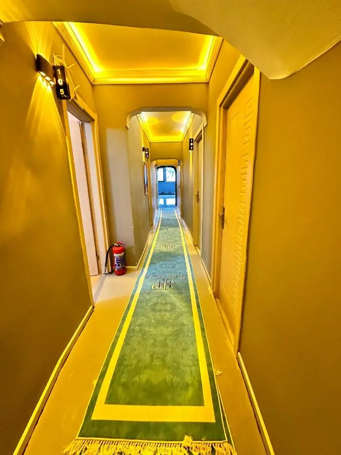 pilot hotel