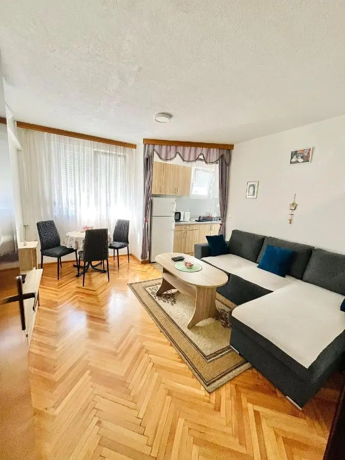 Apartment Sara