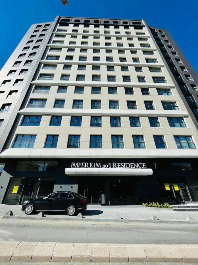Luxury Central Fully Equipped 3BR 2BA Apartment by Siena Suites