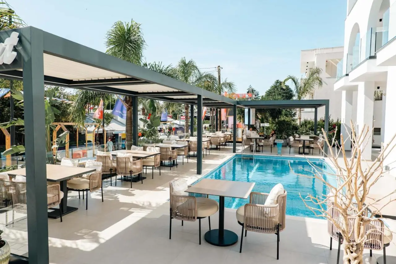 Colosseum Hotel