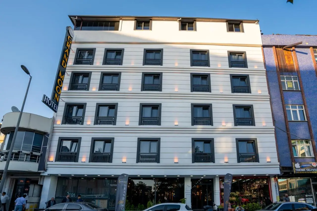 GRAND MOON HOTEL