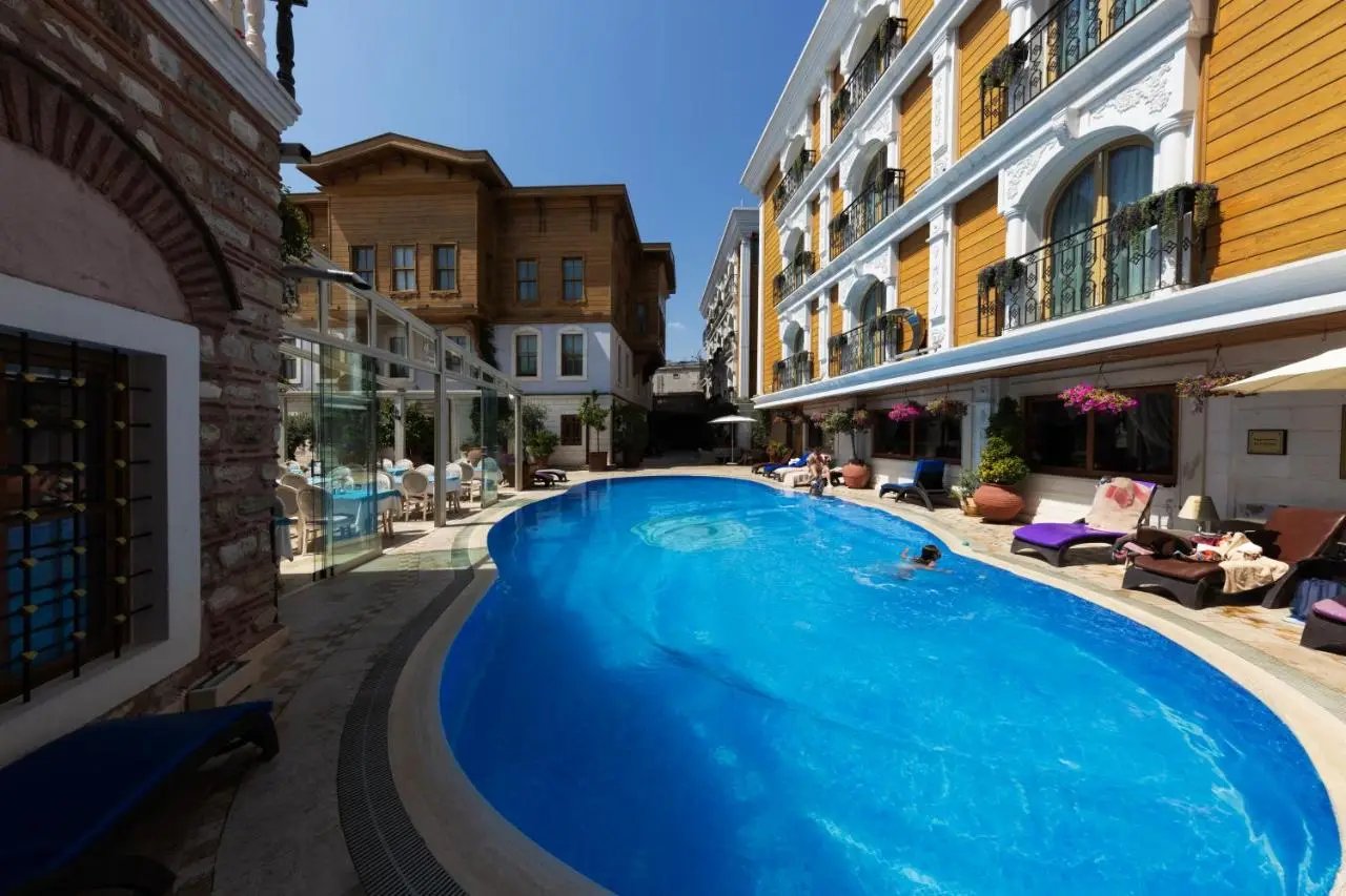 Seven Hills Palace & Spa